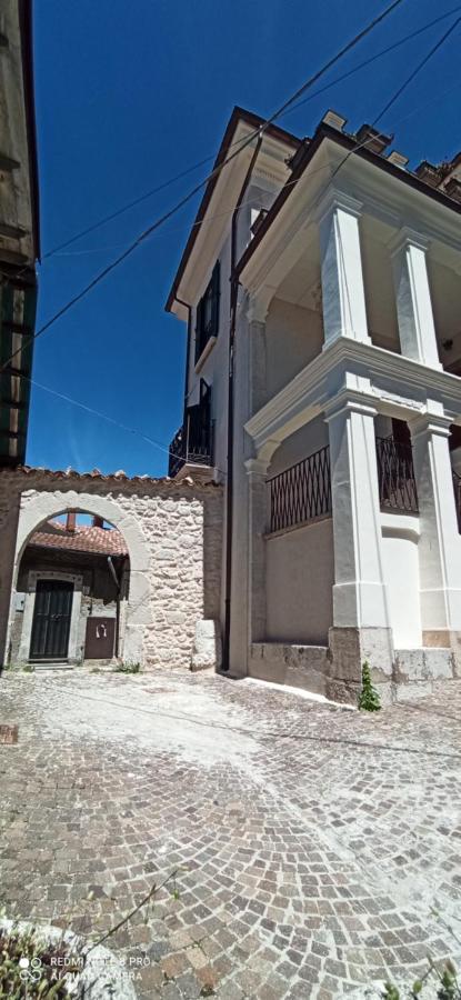 B&B Il Cardinale Рока ди Медзо Екстериор снимка
