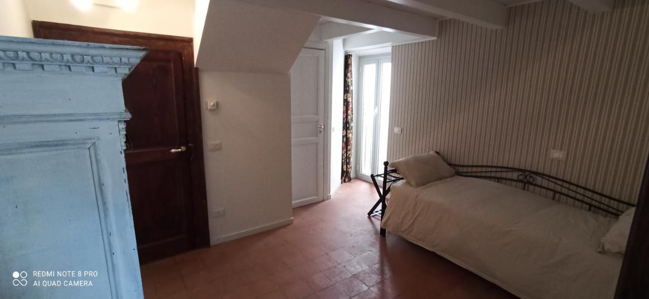 B&B Il Cardinale Рока ди Медзо Екстериор снимка